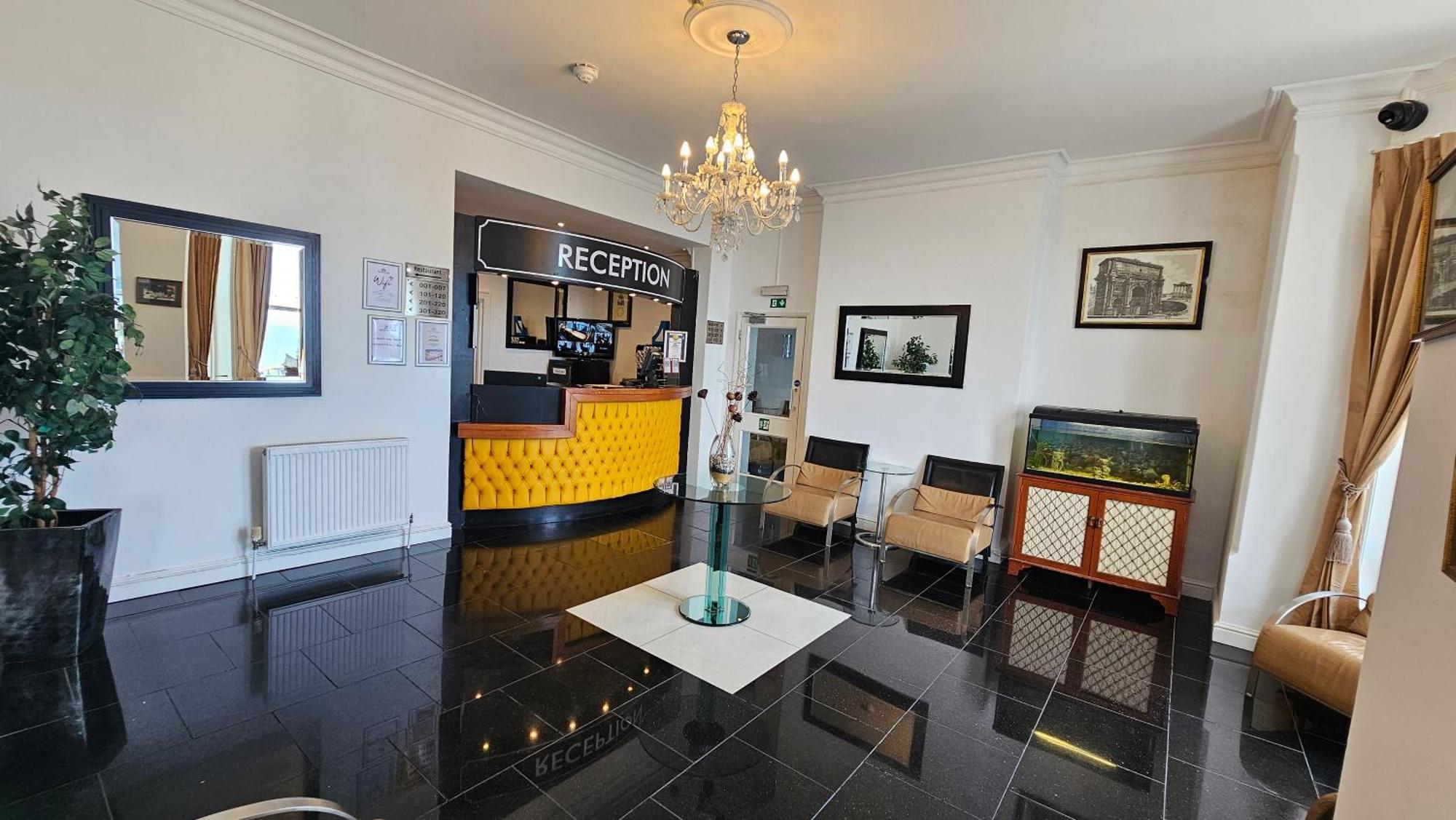 The Strand Hotel WTA-toernooi van WTA-toernooi van Eastbourne Buitenkant foto