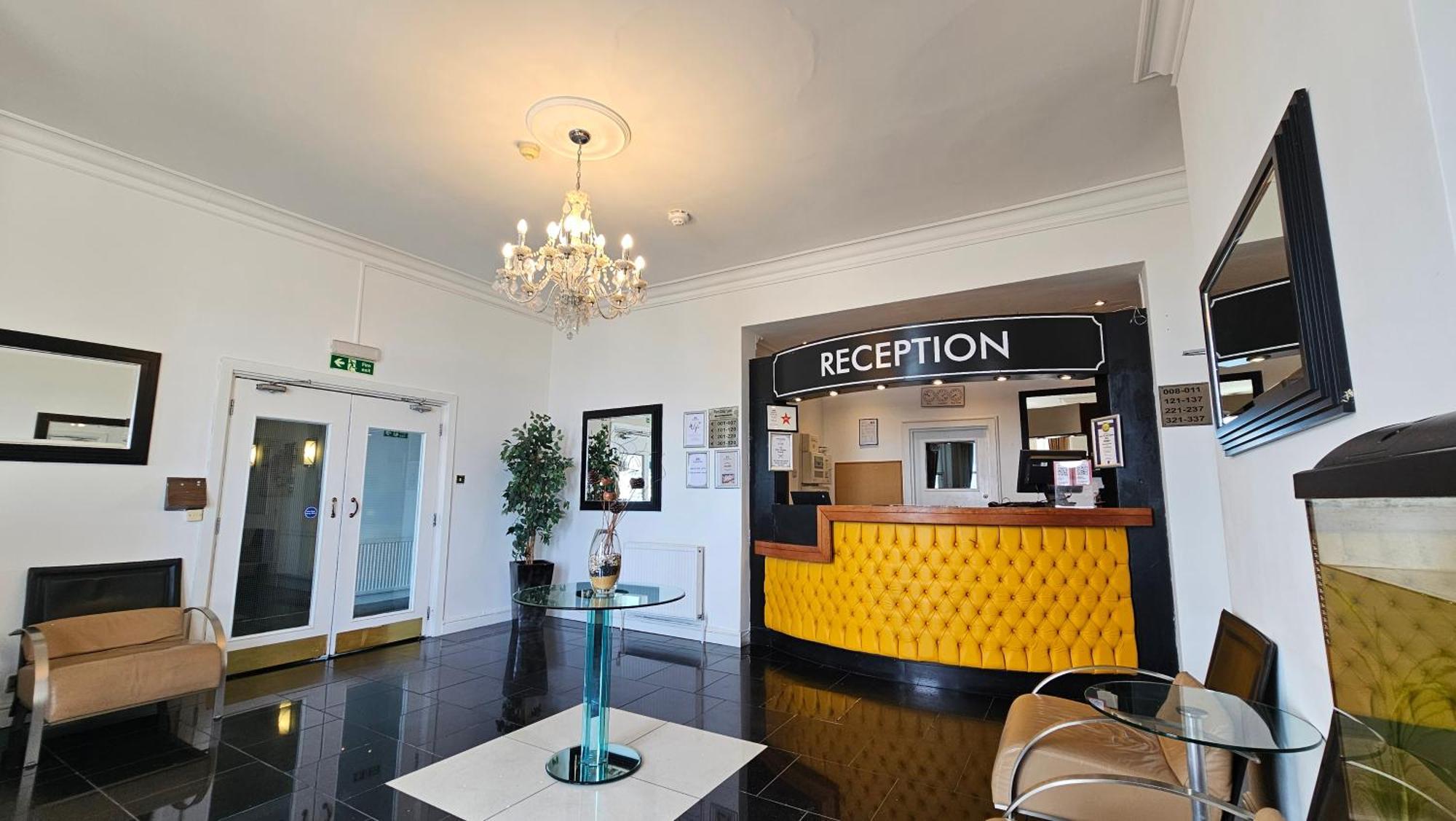 The Strand Hotel WTA-toernooi van WTA-toernooi van Eastbourne Buitenkant foto
